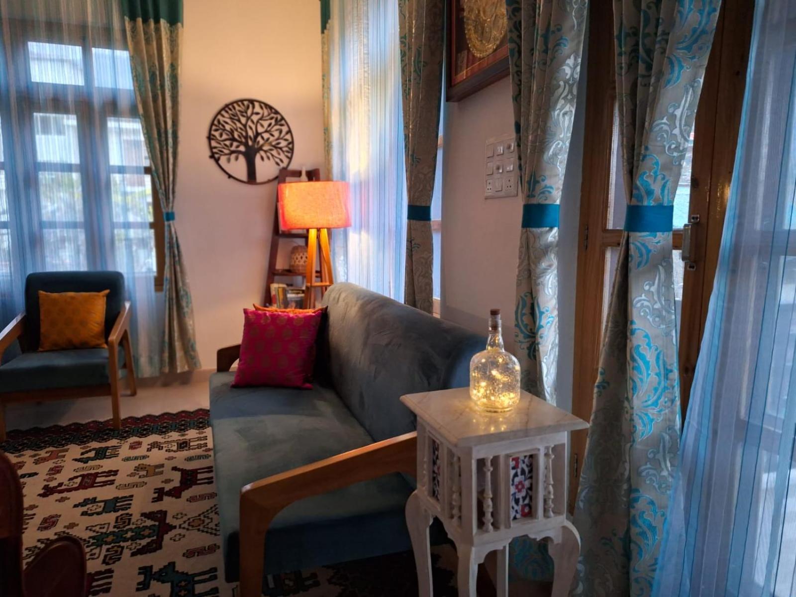 La Maison - A Boutique Bed And Breakfast Бир Экстерьер фото
