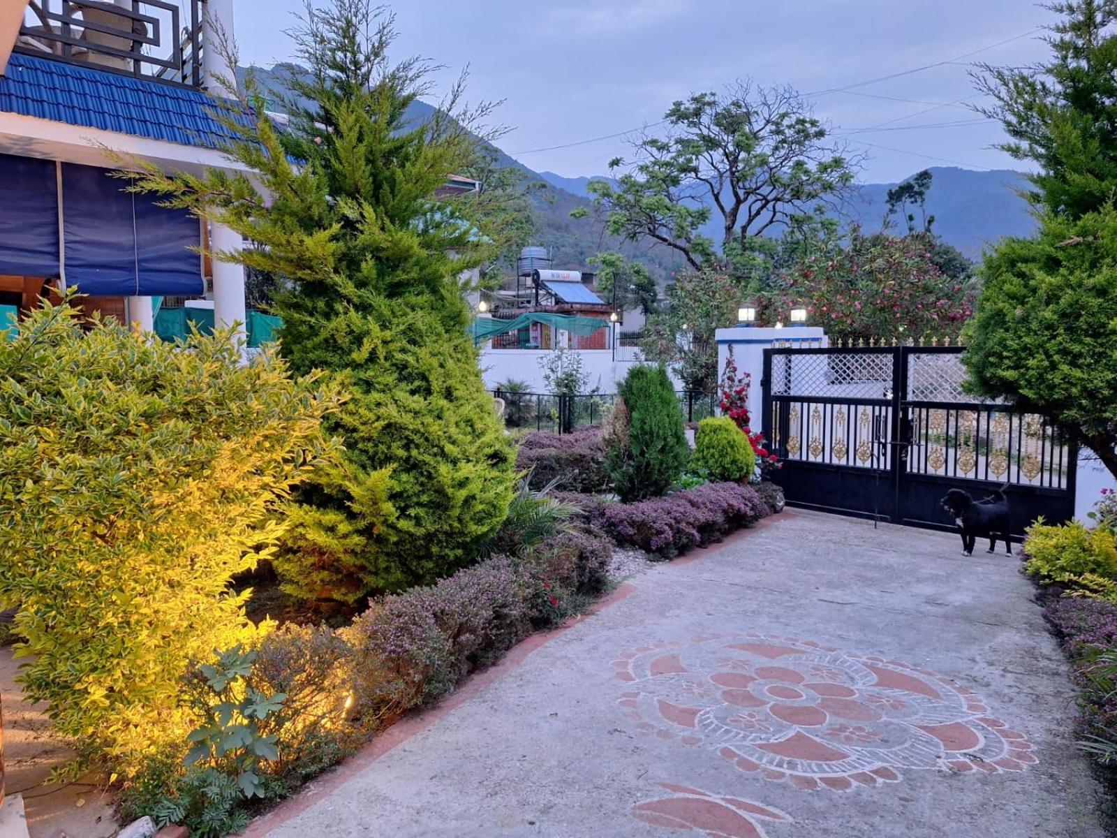 La Maison - A Boutique Bed And Breakfast Бир Экстерьер фото